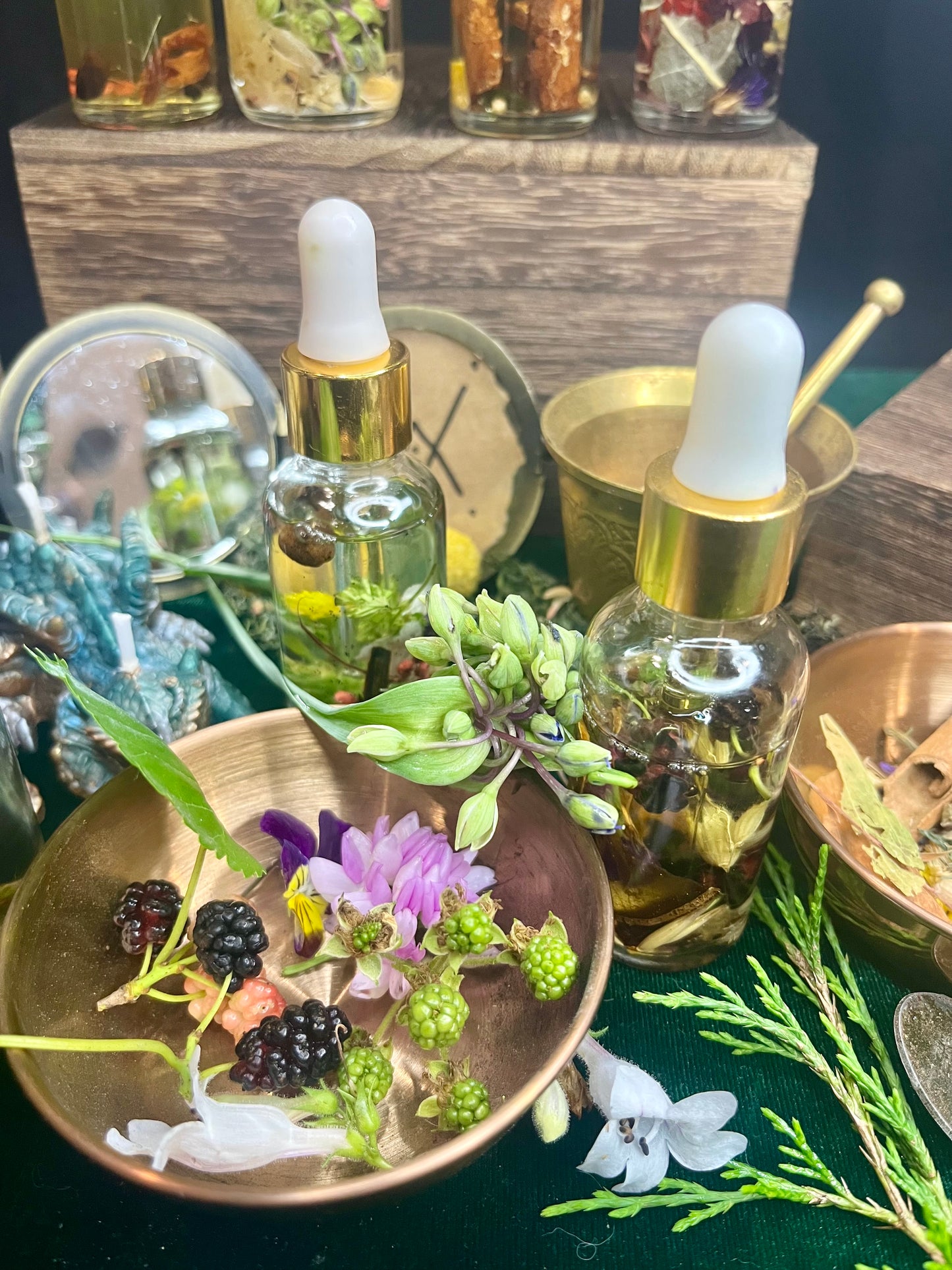 Herbal Oil of Earths Design