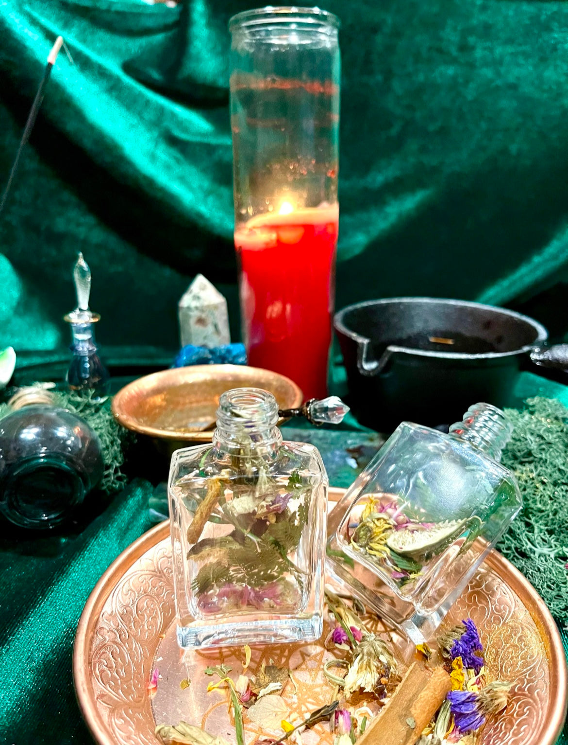 Herbal Oil of Earths Design