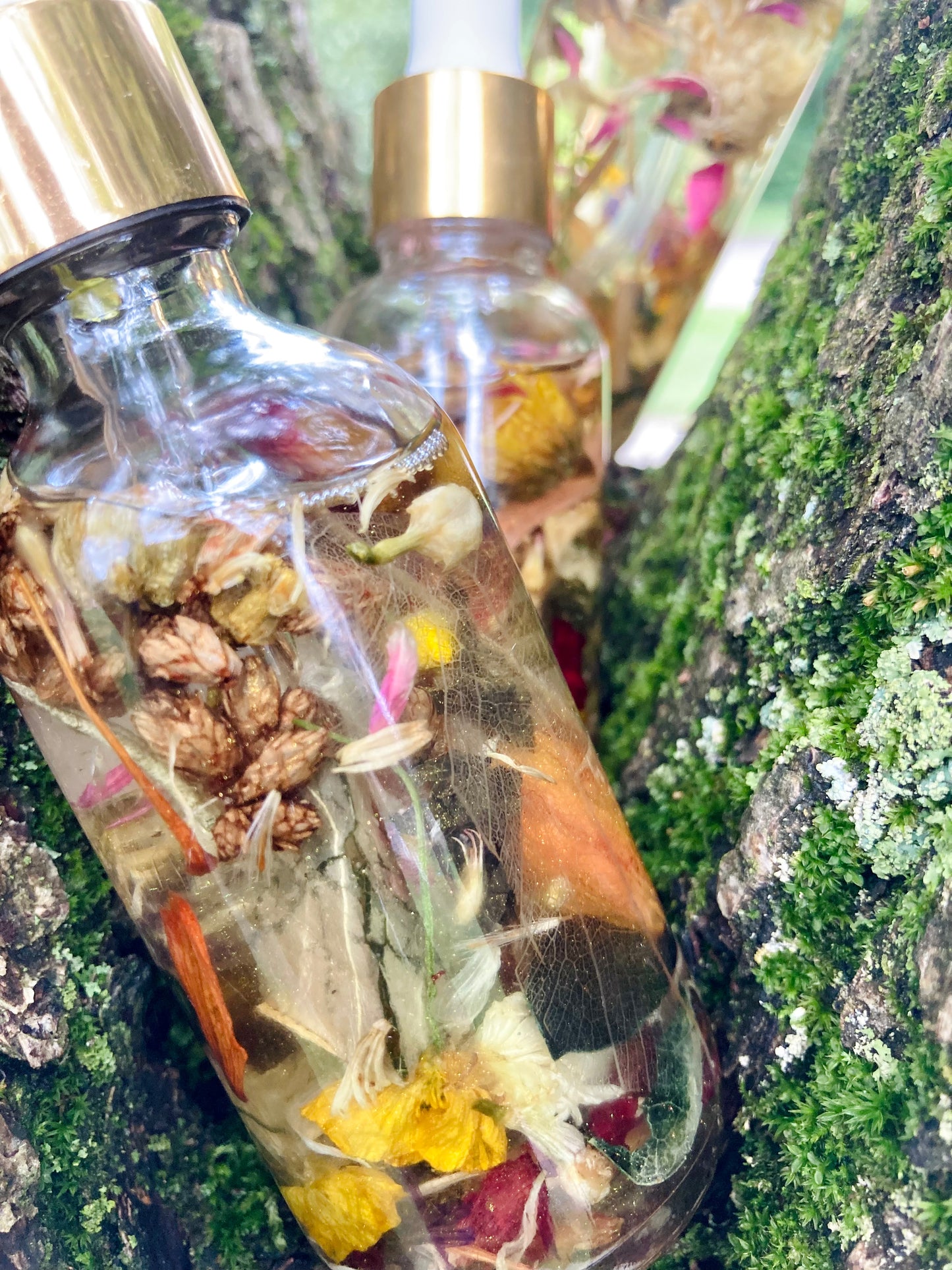 Herbal Oil of Earths Design